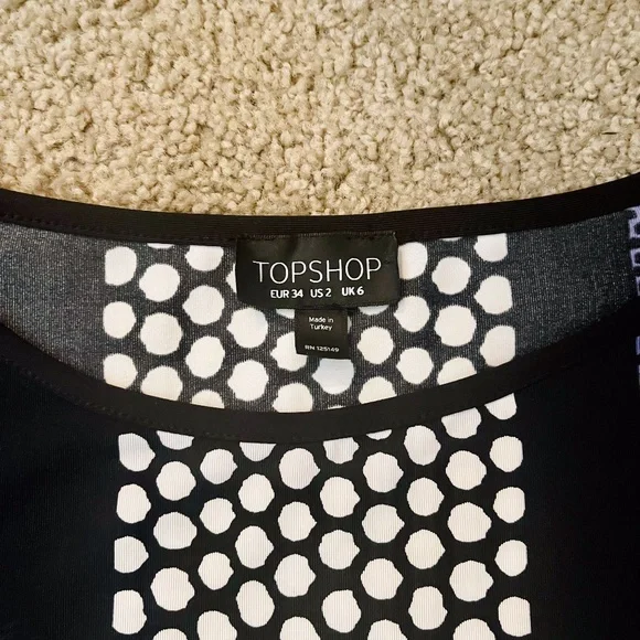 TOPSHOP Bodycon Patterned Dress - Picture 3 of 6